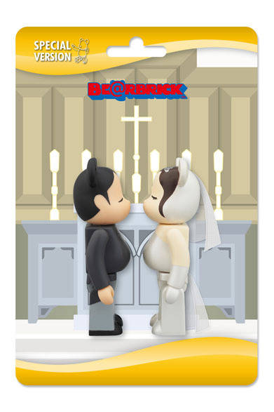 <strong>MEDICOM TOY｜メディコム・トイ</strong>　 MEDICOM TOY EXHIBITION ’13 開催記念商品 BE@RBRICK グリーティングSP 100％ 結婚SP（2体セット）2000円（全高約70mm）