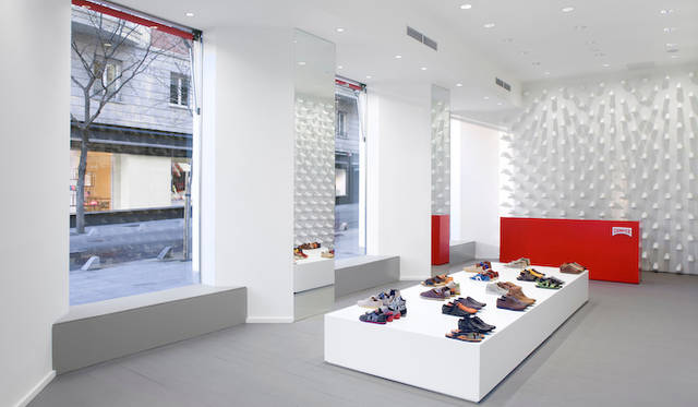 ニューヨーク店同様のコンセプトでデザインされた、CAMPER マドリード店