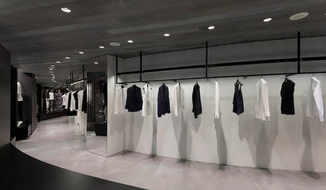 佐藤オオキ氏は世界すべてのtheoryフラッグシップショップのデザインを手がける<br />写真はtheory パリ店