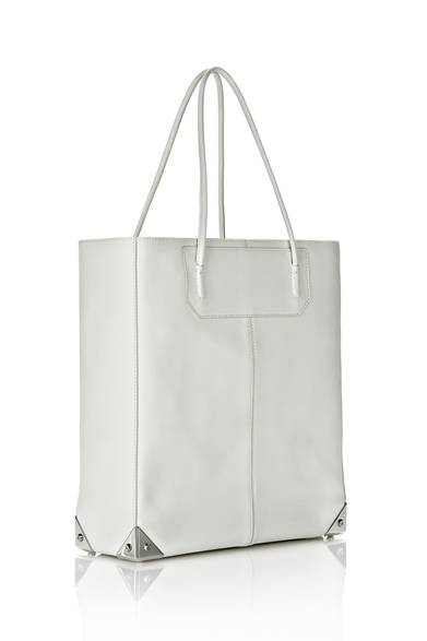 「PRISMA TOTE」<br />カラー｜グロー<br />価格｜9万3450円