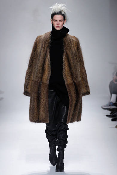 <strong>HAIDER ACKERMANN｜ハイダー・アッカーマン</strong>　2013年秋冬コレクション