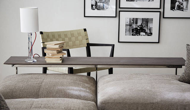 <strong>arflex｜アルフレックス</strong>　2013年新作コレクション　テーブル「BRERA（ブレラ）」 リラックスタイムの読者やパソコン作業に最適なコンソールテーブル