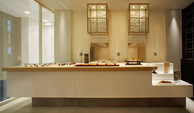 <strong>HIGASHIYA｜ひがしや</strong>　ポーラ銀座ビル2階「HIGASHIYA GINZA（ヒガシヤギンザ）」