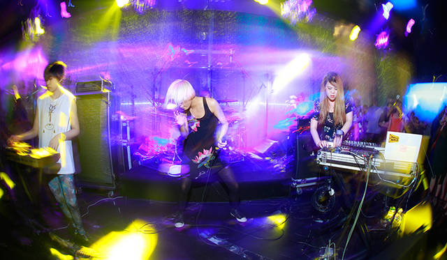 W広州のオープニングパーティに登場したGo Chic TaiWan