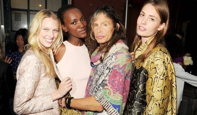 <strong>STELLA McCARTNEY｜ステラ マッカートニー</strong>　 スティーヴン・タイラーとモデル　PHOTO CREDIT:BILLY FARREL