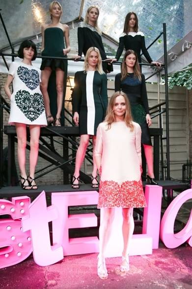 <strong>STELLA McCARTNEY｜ステラ マッカートニー</strong>　2014スプリング コレクションのプレゼンテーション　PHOTO CREDIT:BILLY FARREL