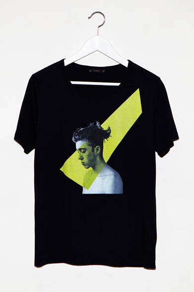 <strong>ato｜アトウ</strong>　 ato×Thomas Dozol コラボレーション　「Evan（Flame , Yellow）, 2013」　Tシャツ1万2600円