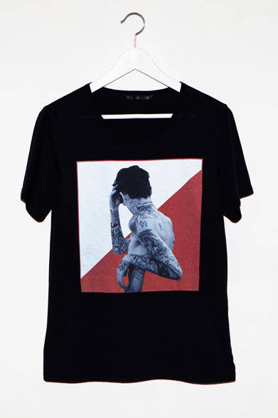 <strong>ato｜アトウ</strong>　 ato×Thomas Dozol コラボレーション　「Black Ink #2 , 2013」　Tシャツ1万2600円