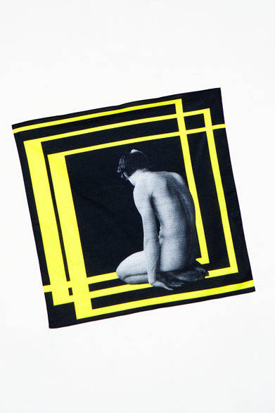 <strong>ato｜アトウ</strong>　 ato×Thomas Dozol コラボレーション　「Colin（Flat Space #1）, 2012」　青山店限定アイテム / バンダナ2940円