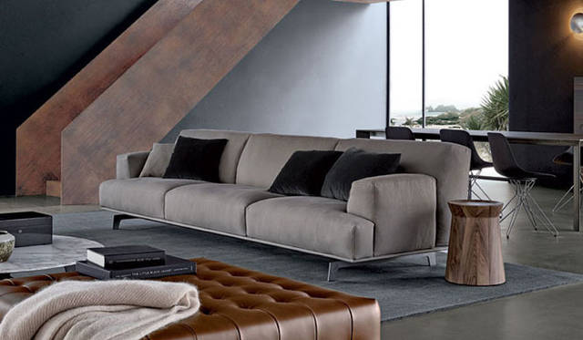 <strong>ACTUS｜アクタス</strong>　「Poliform（ポリフォーム）」　システムユニット「SINTESI（シンテジ）」（1998）。デザイナーはカルロ・コロンボ。単品パーツを組み合わせて作ることができるシステムユニットだが、個別使用もできる。プランニングが容易なのも魅力。フェア特別価格（2013年9月30日（月）まで）142万5000円～ ※オーダーアイテム