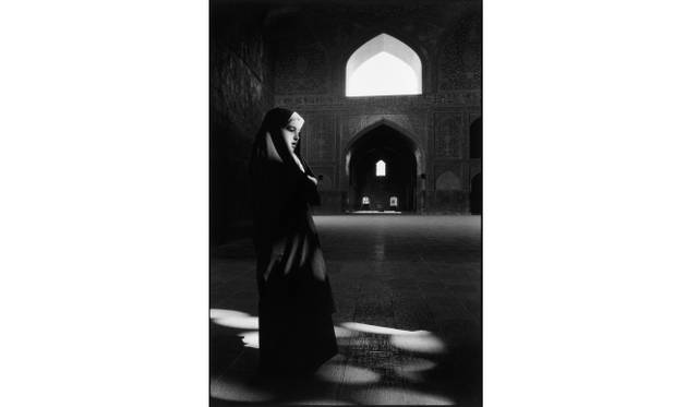 <strong>ART｜『いくつもの夜をこえて ヨーロッパ発、絹の道、そして日本へ』</strong>　Isfahan,“Madonna” in the Imam Mosque © Philippe Valery