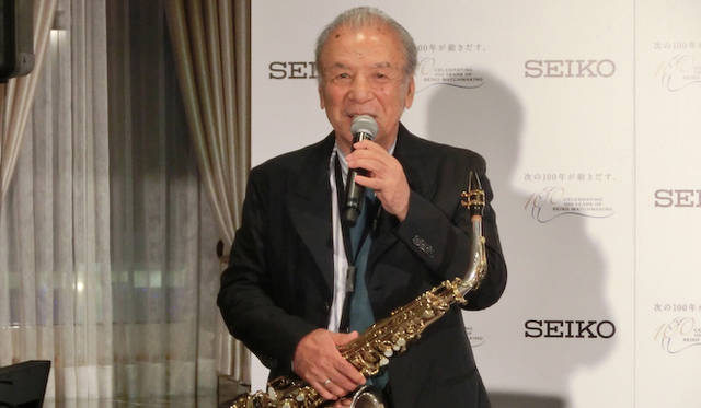 日本を代表するジャズミュージシャンの渡辺貞夫さんも登場