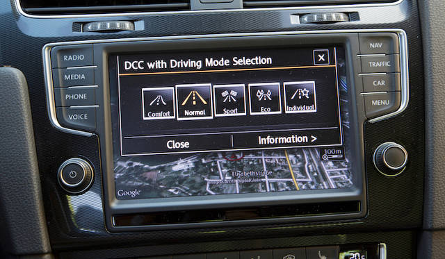 コンフォートモード付き、アダプティブシャシーコントロール「DCC」は、日本では1,4リッターエンジンの「ハイライン」にもオプション設定されている 