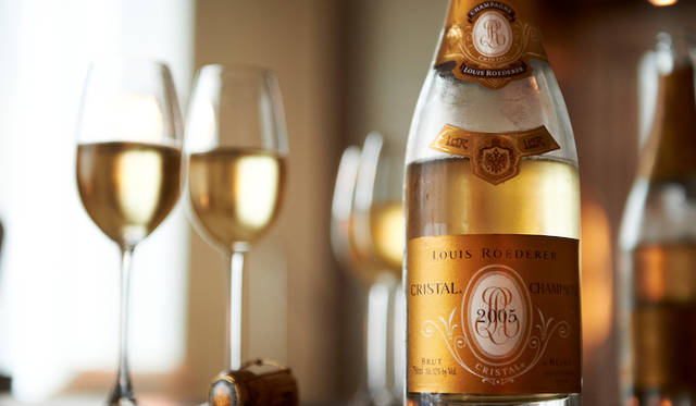 ルイ・ロデレール・クリスタルでシャンパンブレックファストを楽しめる