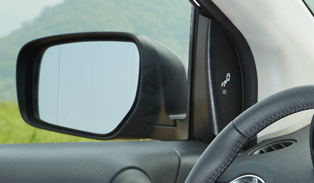 ブラインドスポットワーニング