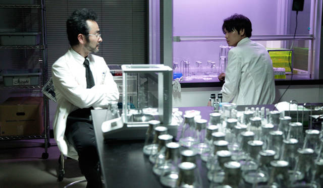 © 2012「シャニダールの花」製作委員会