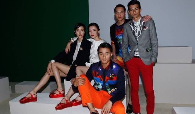 <strong>MOSCHINO｜モスキーノが、上海にてコレクションを発表 </strong>　