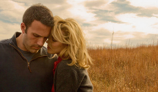 ニールが愛するもうひとりの女性、ジェーンにはレイチェル・マクアダムス（右）が扮した　© 2012 REDBUD PICTURES, LLC