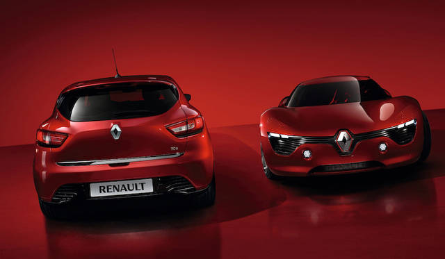 右がルノー デザイン改革の先駆けとなったコンセプトカー「DeZir」