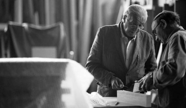 <strong>Cassina ixc.｜カッシーナ・イクスシー</strong>　「GLI ARTIGIANI -現代のクラフツマンシップ-」　© Giancarlo Pradelli