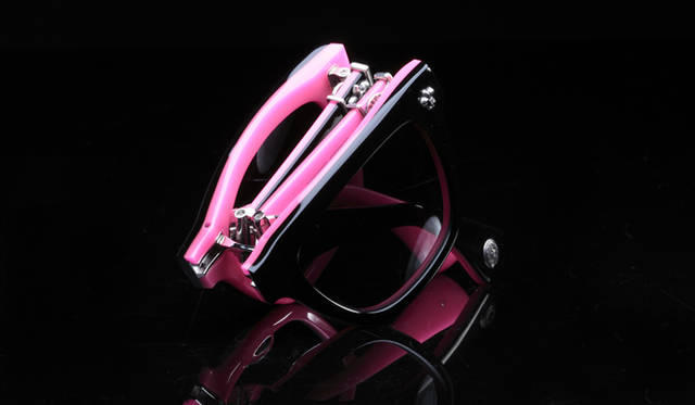 <strong>CHROME HEARTS｜クロムハーツ</strong>　フォールディングタイプのサングラス（ZOMBIE GERMS BK-PRP）19万4250円