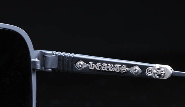 <strong>CHROME HEARTS｜クロムハーツ</strong>　サングラス（GO NAD GO MBK/MB-R）16万1700円