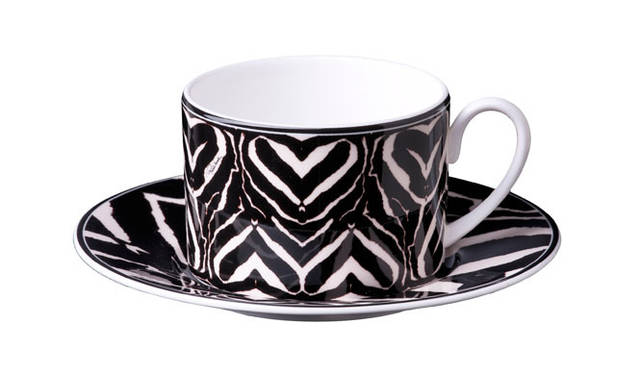 <strong>Roberto Cavalli｜ロベルト カヴァリ</strong>　 Roberto Cavalli Home Collection　ゼブラプリントのカップ＆ソーサーなどの食器類 8400円～1万1550円