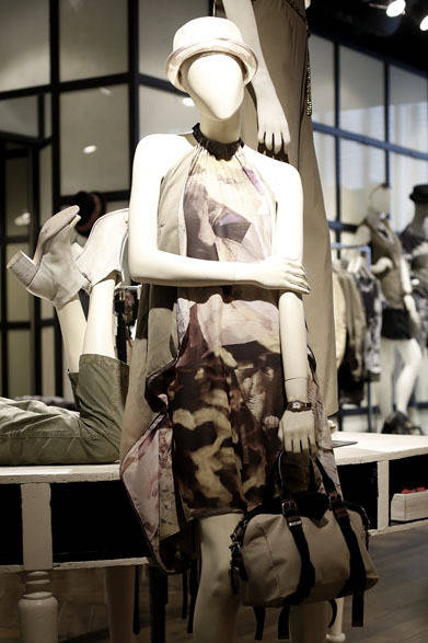 <strong>DIESEL｜ディーゼル</strong>　フラッグシップストア「ディーゼル ギンザ」　