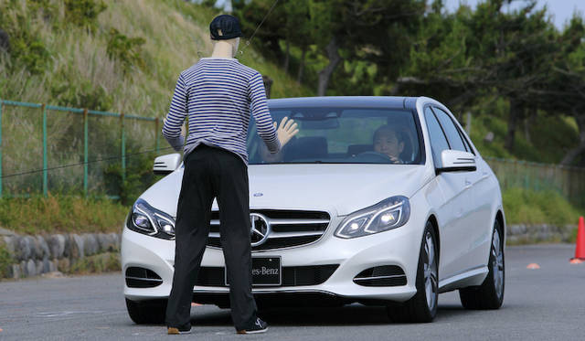 今回の試乗会では、安全装備をためすことができた。これは、歩行者に気づかずに前進た場合を想定したもので、クルマの自動衝突回避・軽減を体験