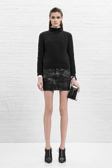 <strong>DIESEL BLACK GOLD