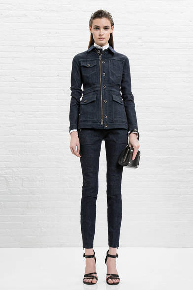 <strong>DIESEL BLACK GOLD