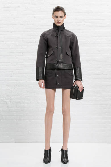 <strong>DIESEL BLACK GOLD