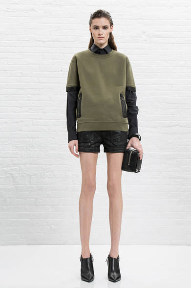 <strong>DIESEL BLACK GOLD