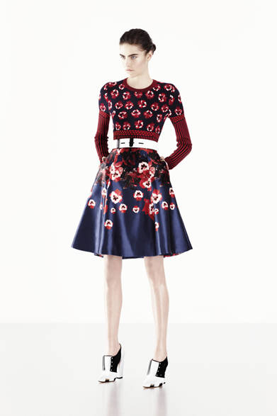 <strong>PRABAL GURUNG