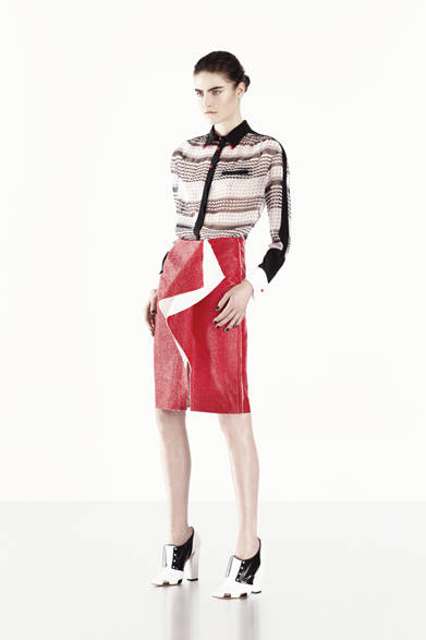 <strong>PRABAL GURUNG