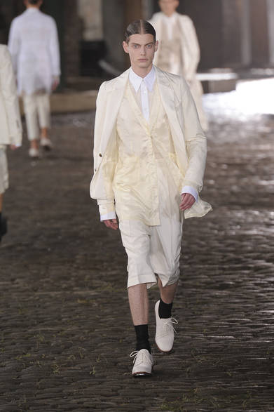 <strong>Alexander McQueen