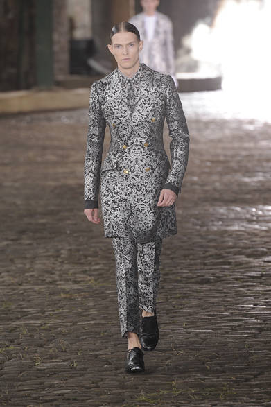 <strong>Alexander McQueen