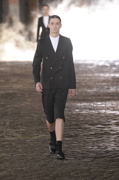 <strong>Alexander McQueen