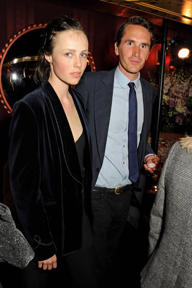 モデルのエディ・キャンベル、オーティス・フェリー