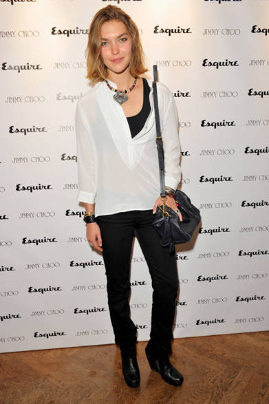 モデルのアリゾナ・ミューズ