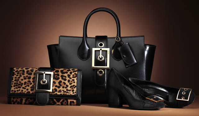 <strong>GUCCI｜グッチ</strong> 現代のファム ファタールを完成させるマスターピース「レディ バックル」コレクション誕生