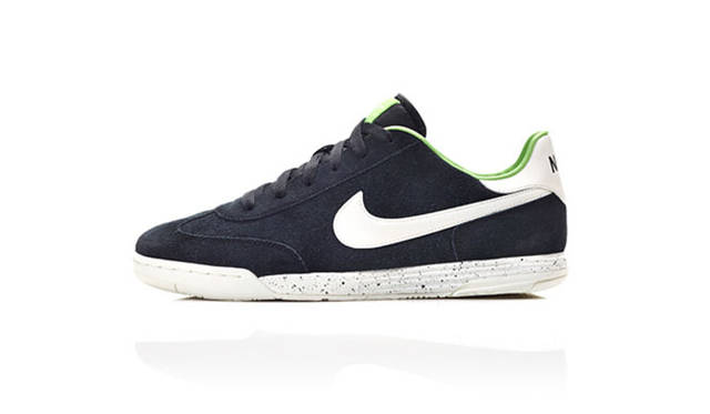 <strong>NIKE SPORTSWEAR｜ナイキ スポーツウェア</strong>　「NIKE LUNAR CHEYENNE」9450円