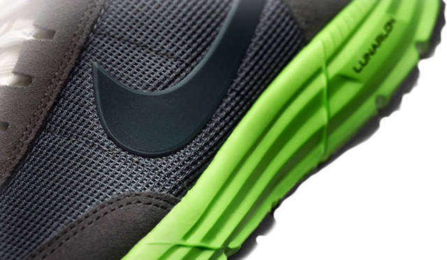 <strong>NIKE SPORTSWEAR｜ナイキ スポーツウェア</strong>　「NIKE LUNAR LDV TRAIL LOW」1万2600円