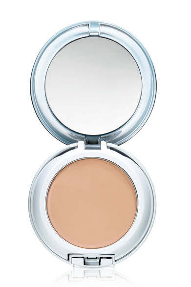 <strong>ESTEE LAUDER│エスティ ローダー</strong><br /><br />紫外線のほかにシミができるもうひとつの原因、大気汚染物質の刺激からも肌を保護し、保湿バリアを強化。すでにあるシミを解消し、これからのシミの伝達経路もブロックすることに着目した新シリーズより、人気のBBクリームがコンパクトになって登場。手を汚すことなく、すばやく簡単に透明感のある素肌感覚のベースメークを完成させる。メークの下地や単品使いはもちろん、崩れやすい夏メークのリタッチ、外出先でのUVケアでも大いに活躍してくれそう。<br /><br />サイバー　ホワイト HD　BBバーム[10g]　SPF30 / PA++　5460円<br /><br />エスティ ローダー<br />Tel.03-5251-3386<br />www.esteelauder.co.jp/