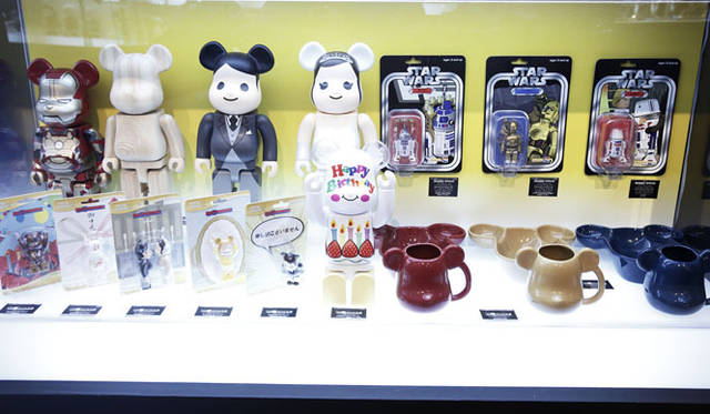 <strong>MEDICOM TOY｜メディコム・トイ</strong>　新製品展示会「MEDICOM TOY EXHIBITION ’13」　開催記念商品
