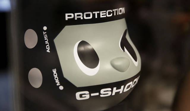 <strong>MEDICOM TOY｜メディコム・トイ</strong>　新製品展示会「MEDICOM TOY EXHIBITION ’13」　G-SHOCKMAN –DW5611MT- 1000%（発売日未定）