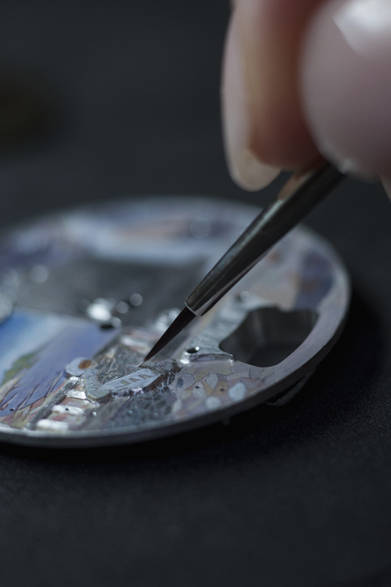 バーゼルワールド2013会場内、ブルガリブースの前にて