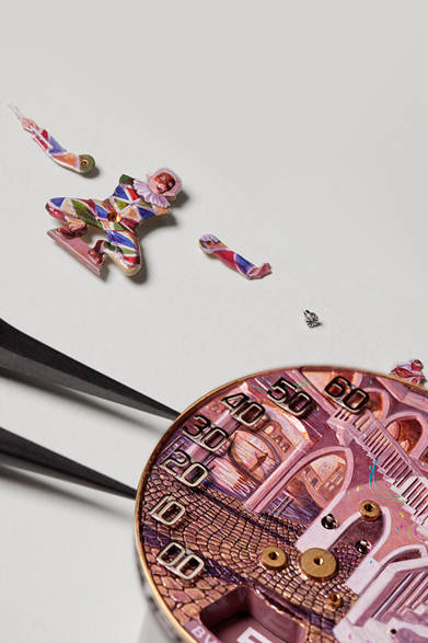 バーゼルワールド2013会場内、ブルガリブースの前にて