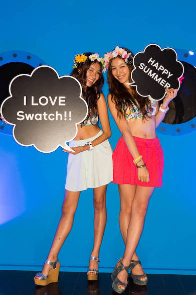 モデルのmarinaさん（右）とLaulaさん（左）もDJとしてイベントに参加