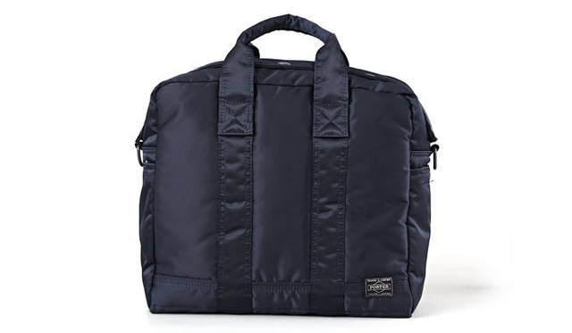 <strong>HEAD PORTER｜ヘッド・ポーター</strong>　「TANKER」ニューコレクション　「2WAY SHOULDER BAG」（622-0073 / W280×H265×D125mm）1万9950円